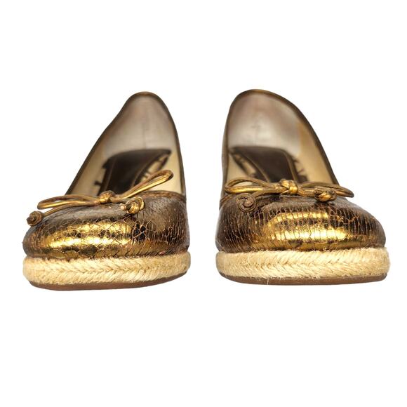 Coach Shoes Womens 6.5 Gold Metallic Crackled Bow Tie Wedge Espadrille Heels Y2k - Picture 4 of 13